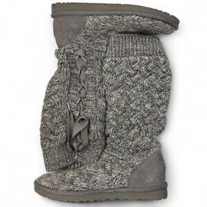 UGG Australia Women’s Mahalya Gray Cable Knit Ribbon Lace Up Boots Size 9